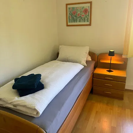 Direkt-am-fluss-und-im-moelltal-ferienwohnung-die-moell * Stall